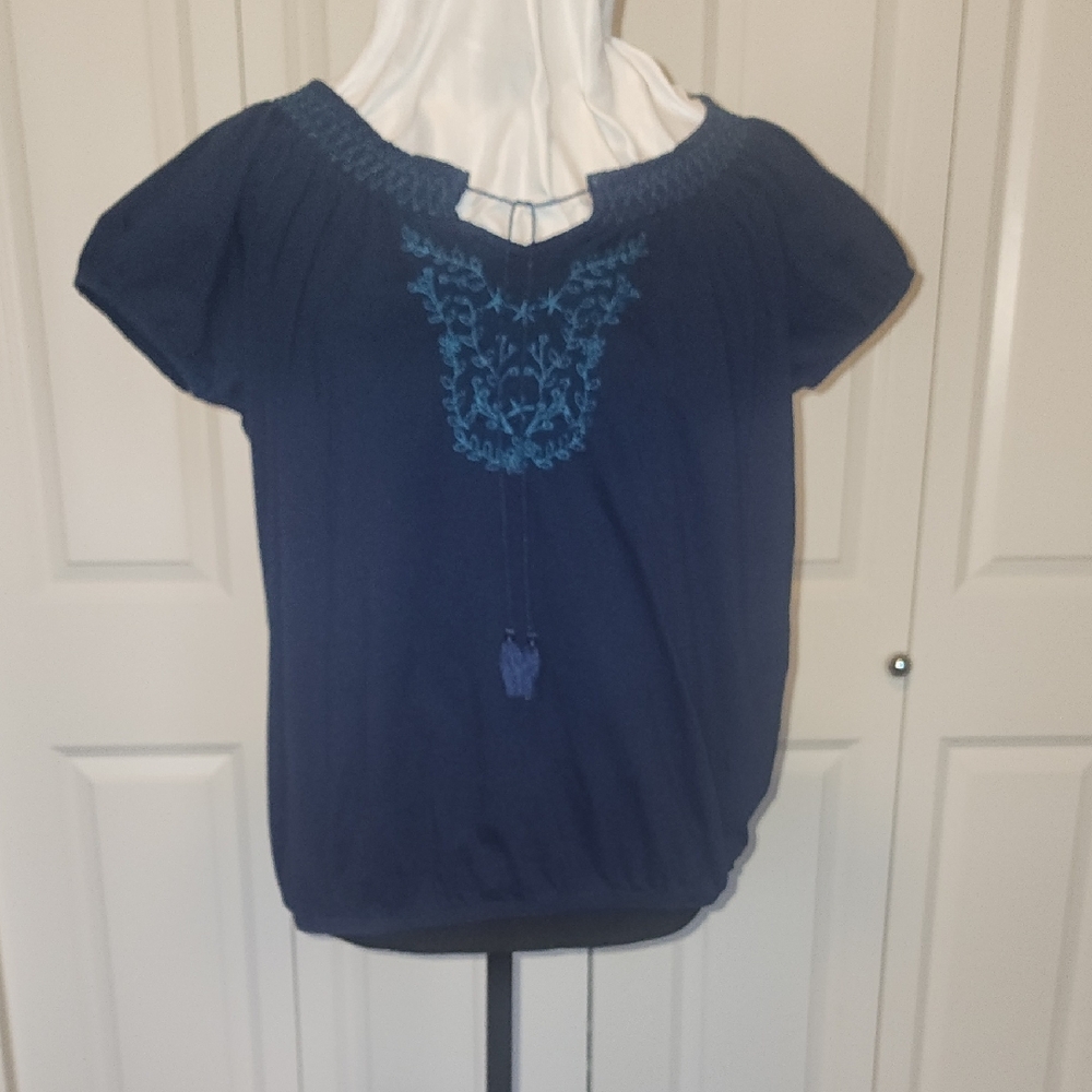 Faded Glory Navy Peasant Top with Light Blue Embroidery